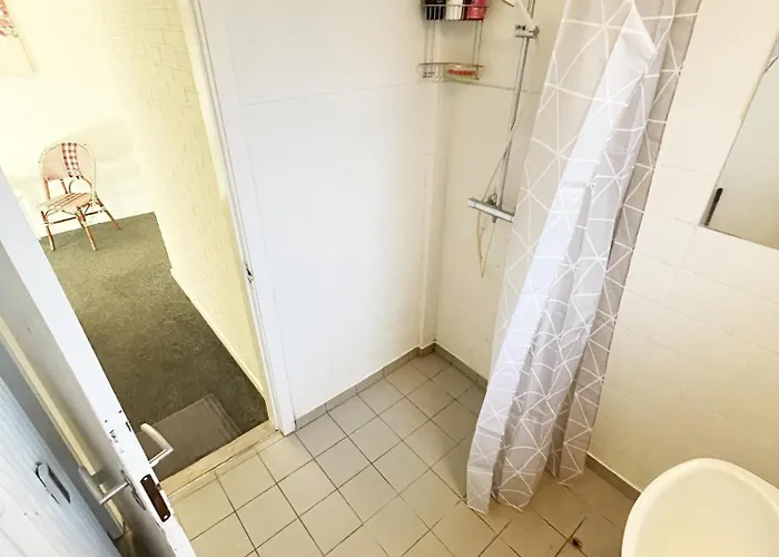 Bright Double 5 Free Parking Daire *
